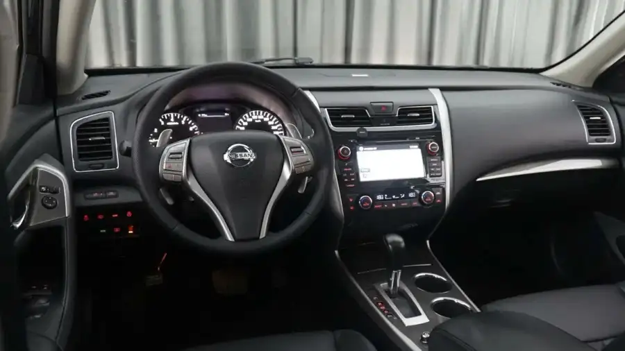 nissan teana
