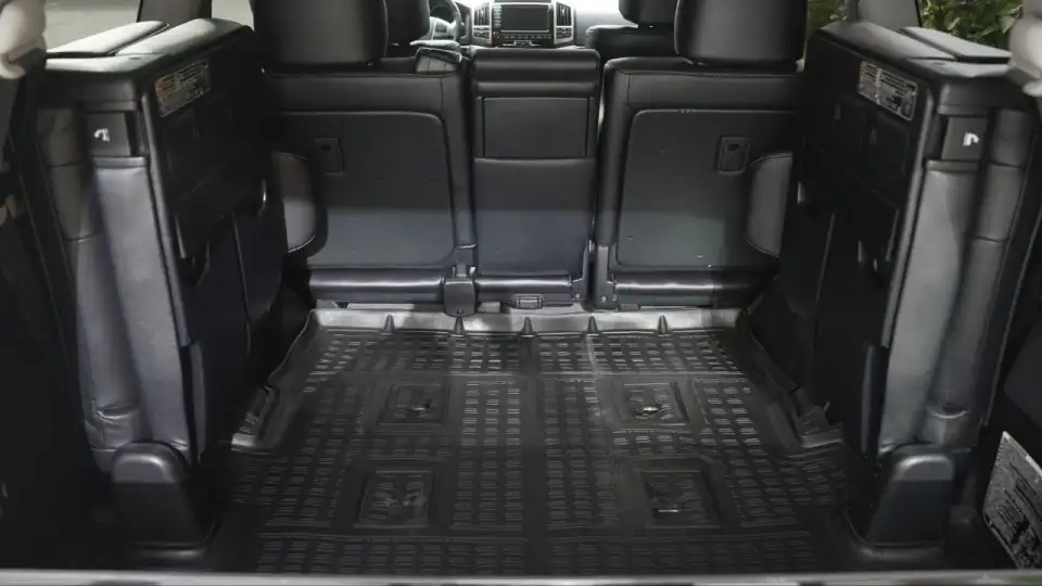 toyota land cruiser 200