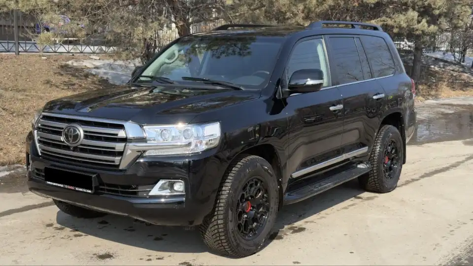 toyota land cruiser 200